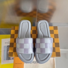 Louis Vuitton Slippers